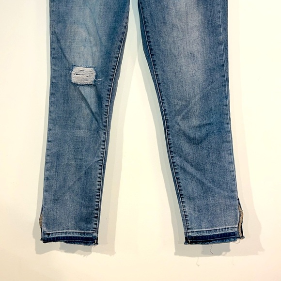 DEAR JOHN Straight Jeans Raw Hem Distressed Palm Spring Light Wash Denim EUC - Picture 3 of 9
